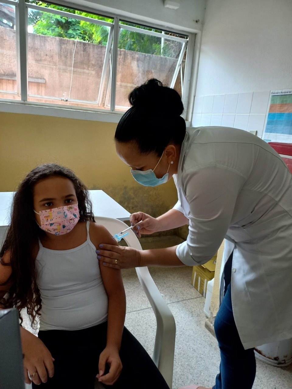 Teófilo Otoni tem pouco mais de 2% das crianças com ciclo vacinal completo contra a Covid-19