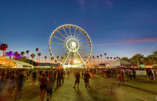 INDIO, CA - APRIL 13:  General view of the atmosphere during day 2 of the 2013 Coachella Valley Music & Arts Festival at the Empire Polo Club on April 13, 2013 in Indio, California.  (Photo by Christopher Polk/Getty Images for Coachella) (Foto:  )