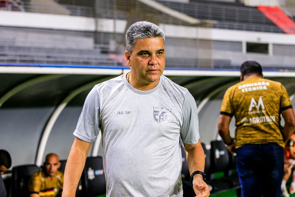 Marcelo Cabo ainda faz uma análise do elenco do CRB — Foto: Aílton Cruz/Gazeta de Alagoas