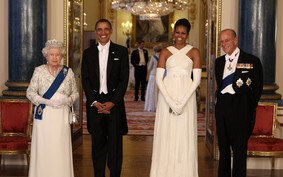 Os 10 looks de Michelle Obama que queremos ver no novo seriado The First Lady