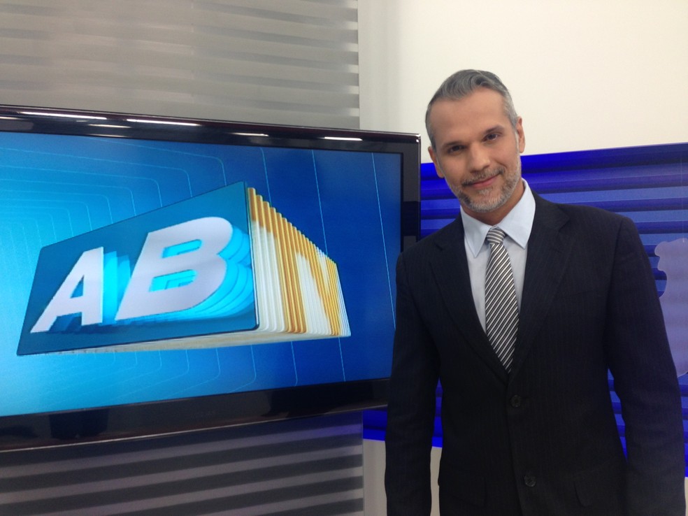 Alexandre Farias, apresentador do ABTV 2ª Edição (Foto: Joalline Nascimento/G1)