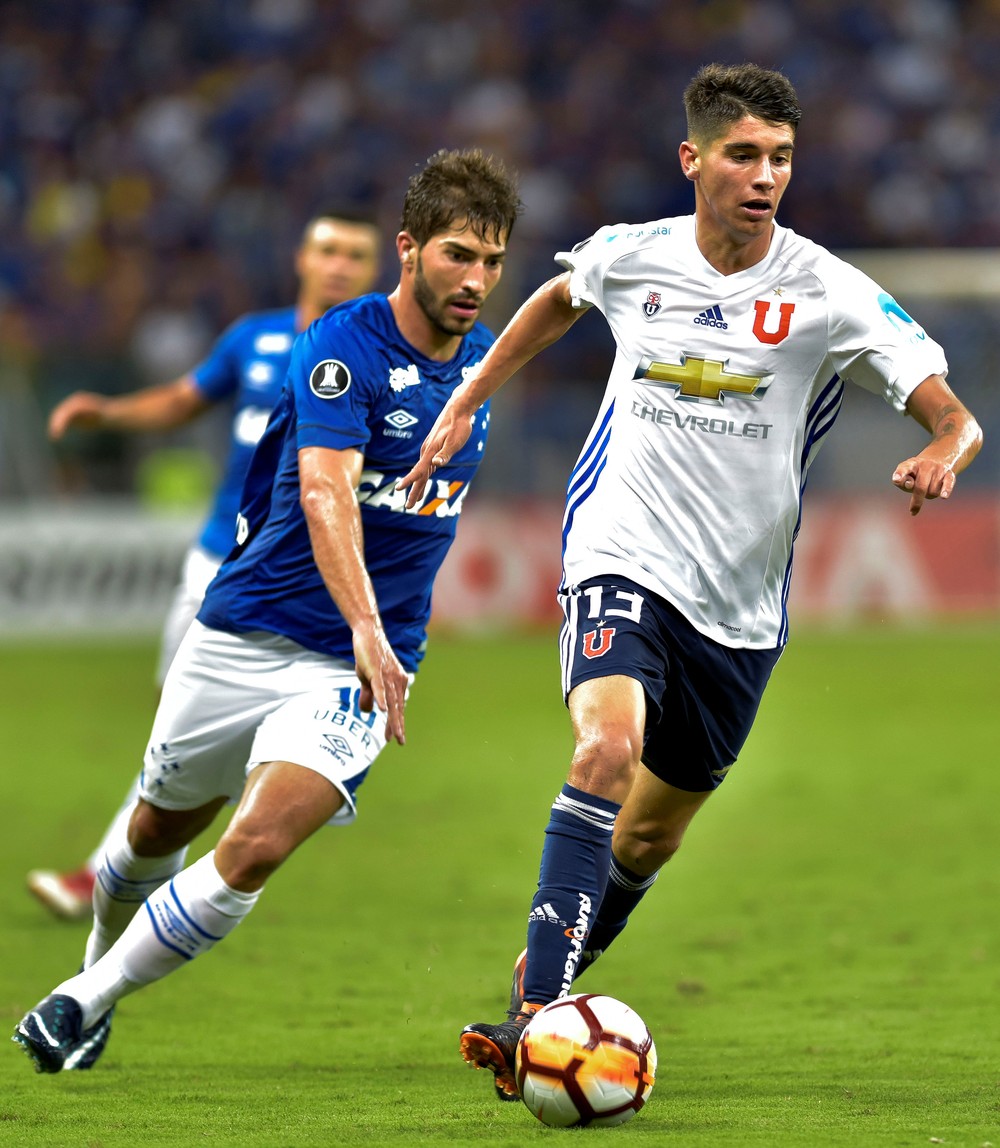 Lucas Silva aguarda definição de futuro, e TN30 alerta diretoria: Precisa segurar