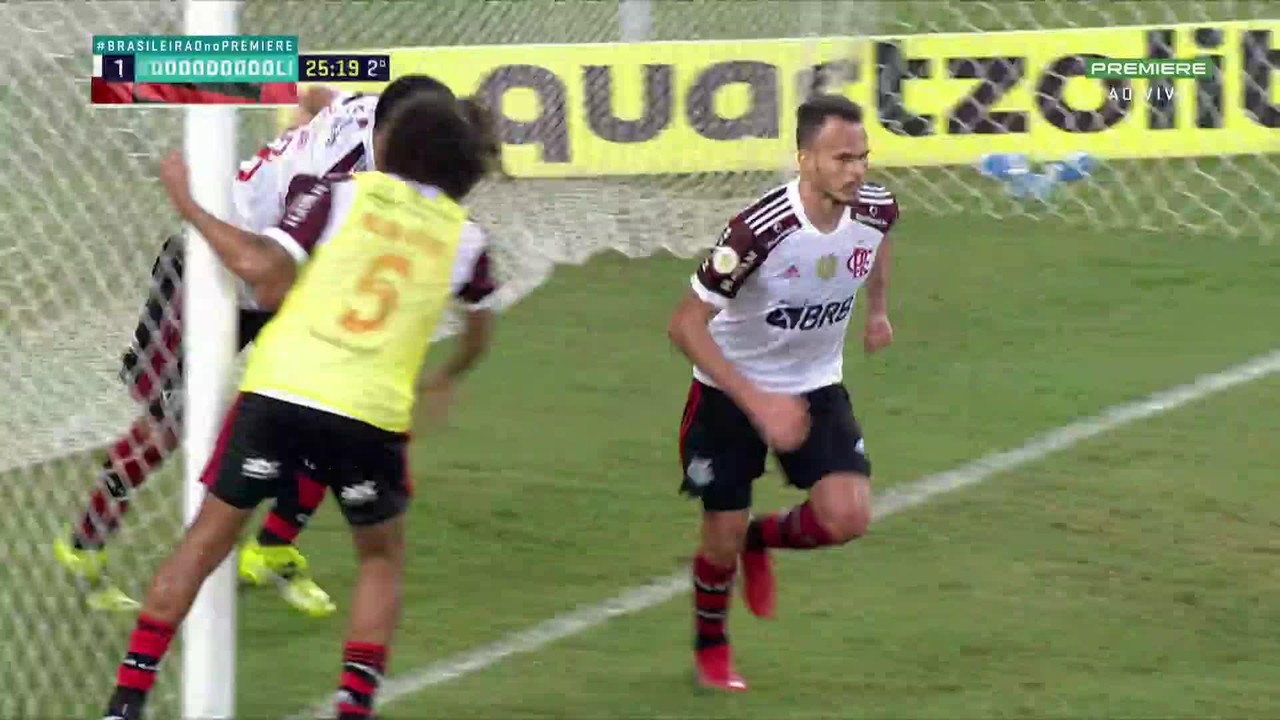 Gol de Renê contra o Fluminense