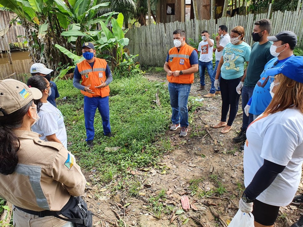 Reuni&atilde;o das equipes da Defesa Civil e assist&ecirc;ncia social  &mdash; Foto: Prefeitura de Pedra Branca/Divulga&ccedil;&atilde;o