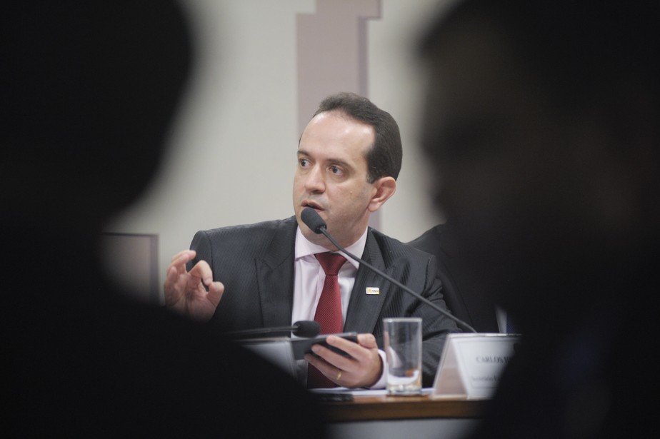 Carlos Higino Ribeiro de Alencar em audiência no Senado, em abril de 2016