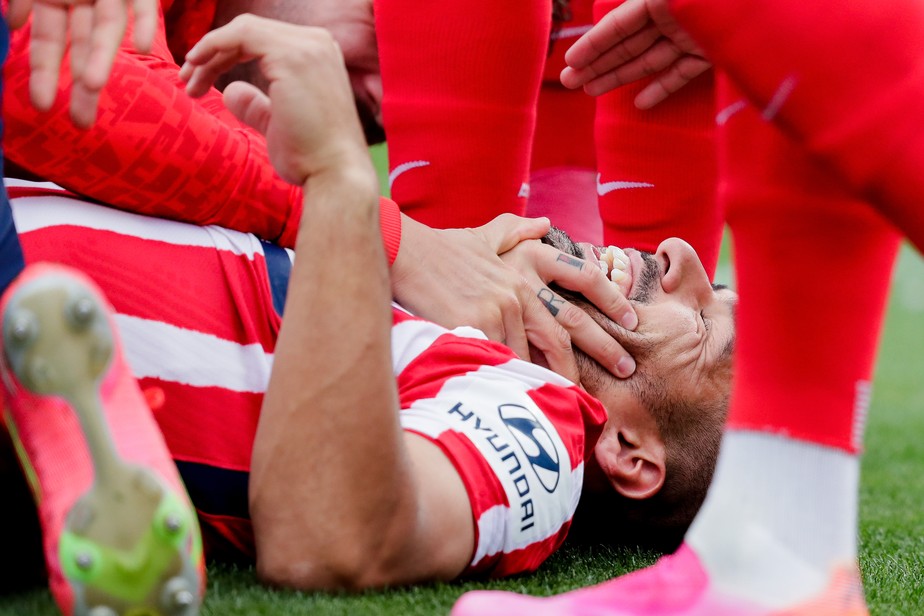 Luis Suárez chora após o título do Atlético: 