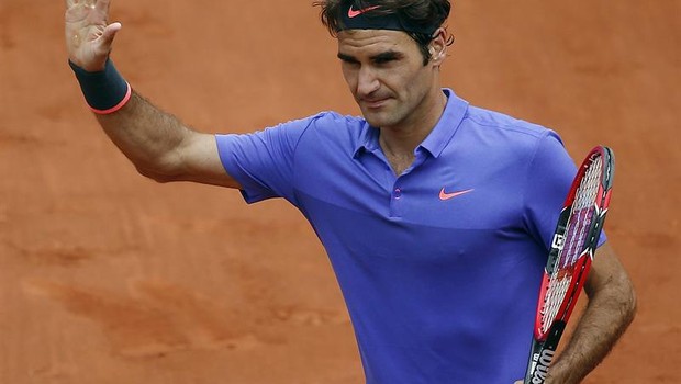 Roger Federer em Roland Garros (Foto: Agência EFE)