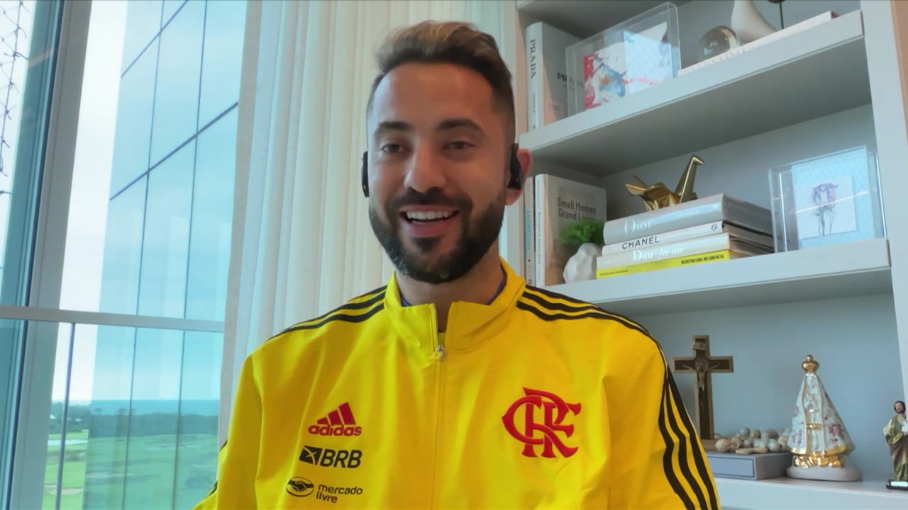 Convocado pra Copa do Mundo, &Eacute;verton Ribeiro participa do Sele&ccedil;&atilde;o sportv