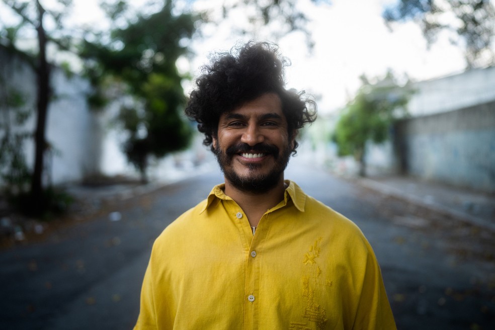 Criolo se movimenta com grandeza entre o luto e a luta que regem o engajado  álbum 'Sobre viver' | Blog do Mauro Ferreira | G1