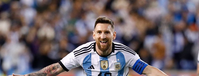 Lionel Messi é o camisa 10 da Argentina — Foto: ANDRES KUDACKI/AFP