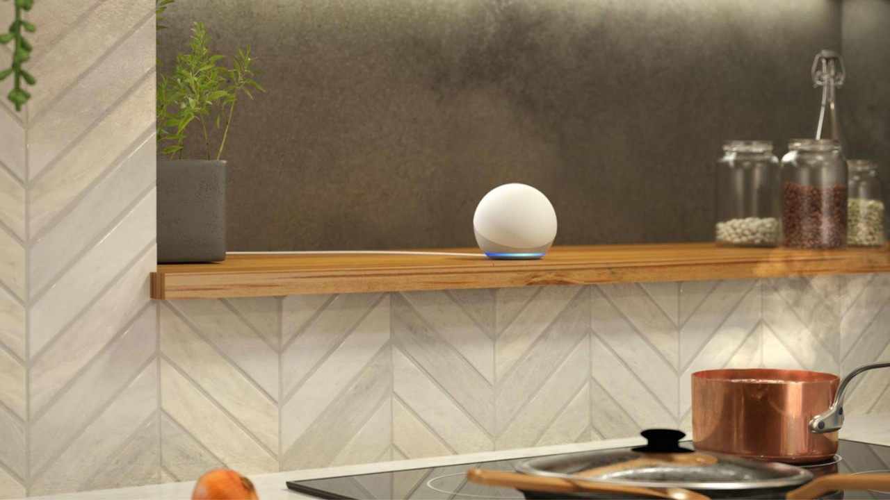 Echo Dot em oferta: tenha a Alexa como assistente em casa (Foto: Reprodução/Amazon)