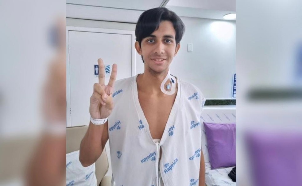 Estudante de 23 anos baleado durante assalto em Fortaleza deixa hospital após duas semanas — Foto: Arquivo pessoal