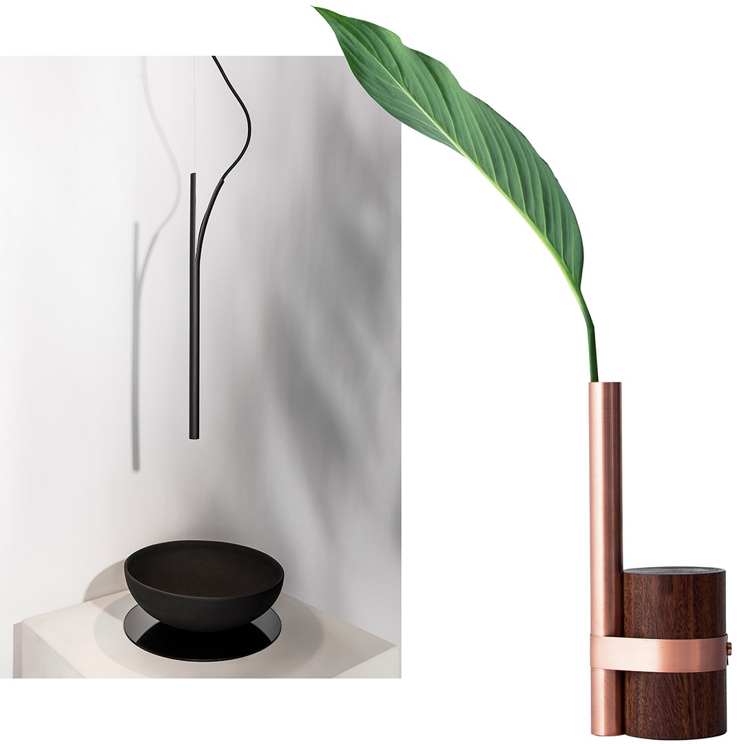 Silêncio ao redor: O vaso Pós Tropical, de alumínio, cobre e madeira, e pendente Cana, de aço com luz de LED.  (Foto: divulgação)