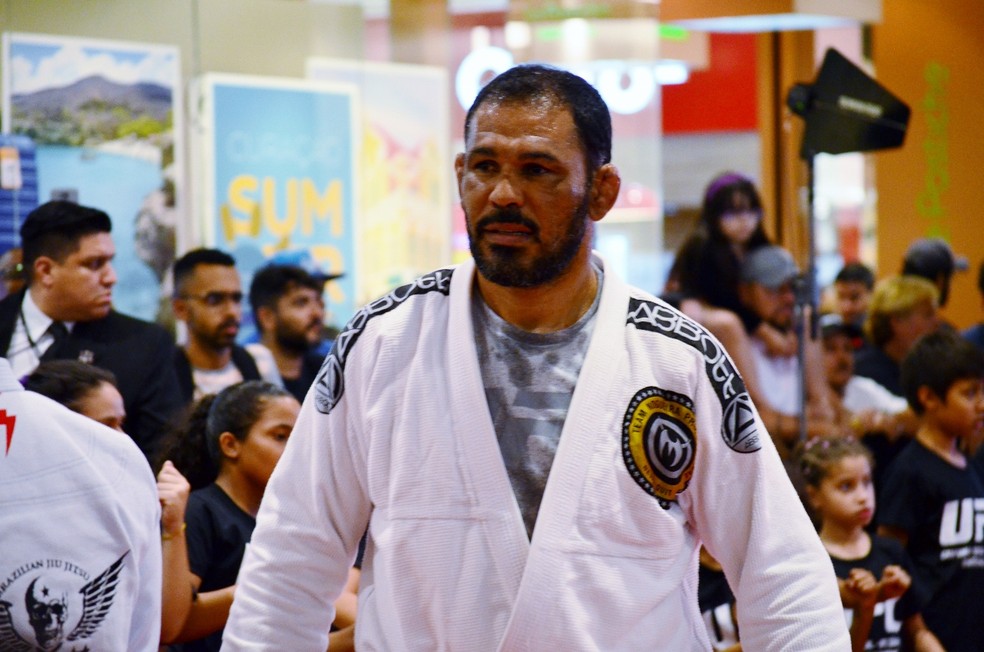 Minotauro, embaixador do UFC no Brasil, está animado com a nova geração de lutadores brasileiros — Foto: Danilo Sardinha/GloboEsporte.com