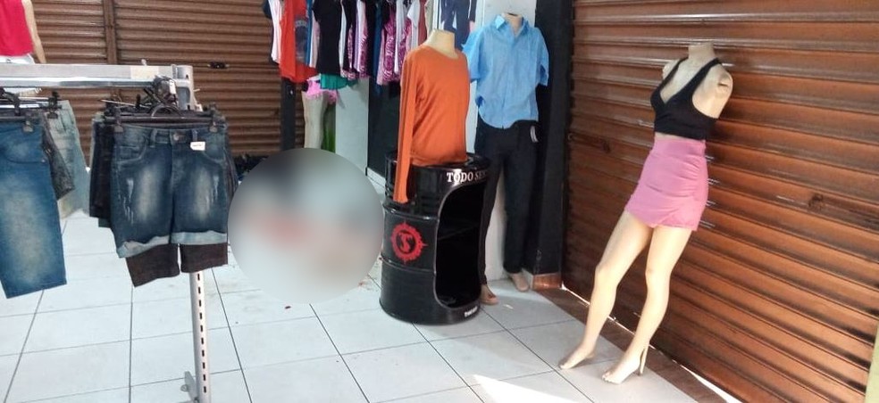 Mulher morreu após ser esfaqueada em loja de Pinhalzinho — Foto: Guarda de Pinhalzinho