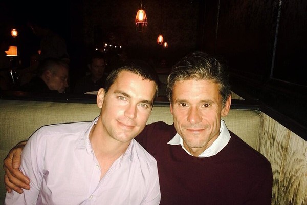 Matt Bomer e Simon Hall (Foto: Twitter)