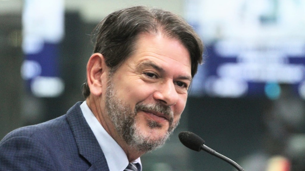 Para Cid Gomes, governo Lula tem 'porta-vozes do sistema financeiro'