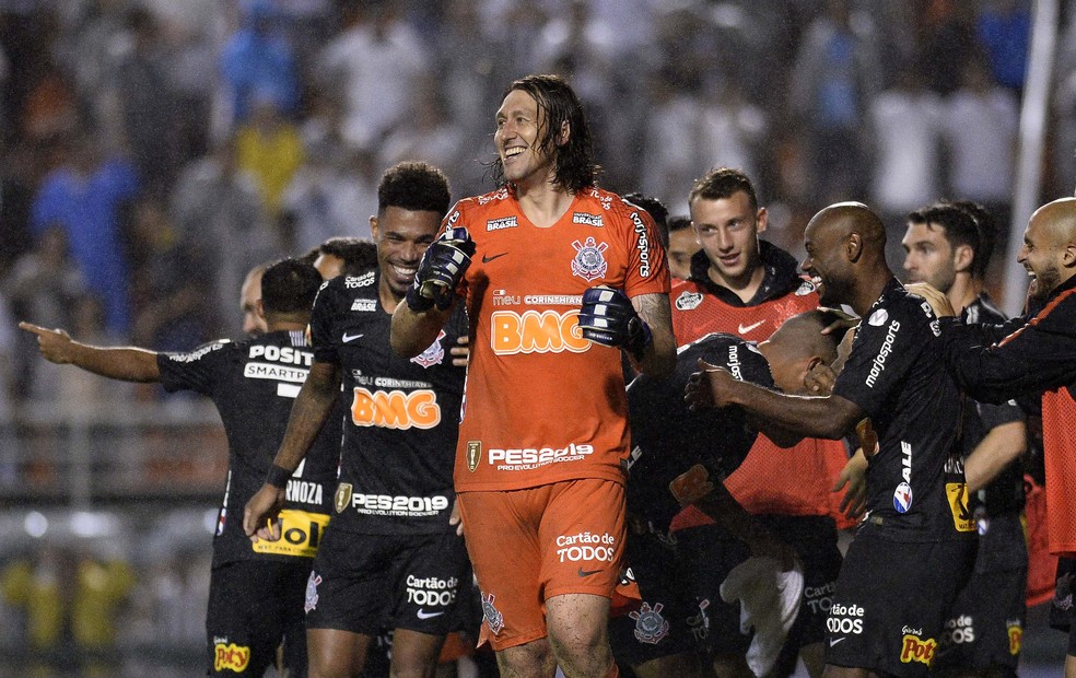 Corinthians se defendeu bem e teve pontos positivos em clássico — Foto: Marcos Ribolli