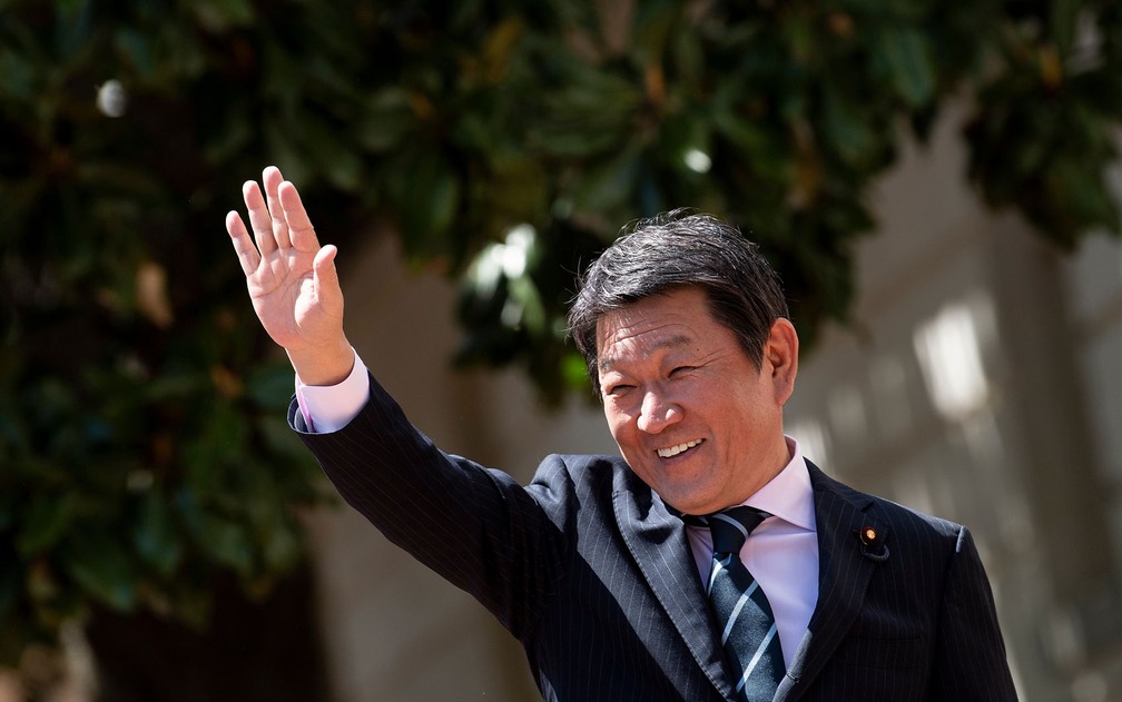 Toshimitsu Motegi é o novo chanceler no Japão — Foto: Brendan Smialowski / AFP Photo
