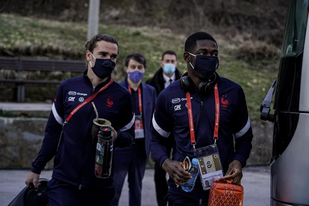 Griezmann Dembélé Bósnia x França — Foto: Divulgação/FFF