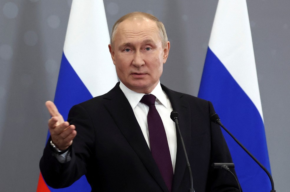 O presidente da Rússia, Vladimir Putin, durante uma viagem ao Cazaquistão, em 14 de outubro de 2022. — Foto: Valery Sharifulin via Reuters