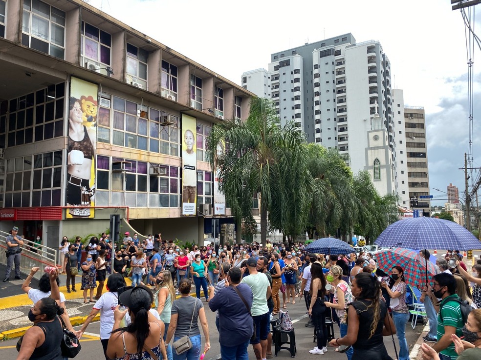 Greve dos professores chegou ao fim nesta segunda-feira (14) em Presidente Prudente (SP) — Foto: Itamar Batista