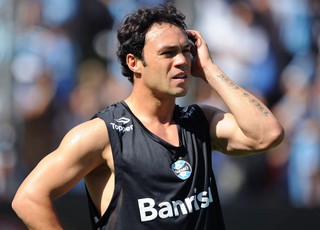 Empresário convoca coletiva para falar sobre situação do Kleber no Grêmio