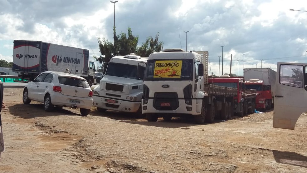 PRF organiza comboio na BR-040 para escoltar motoristas (Foto: PRF/Divulgação)