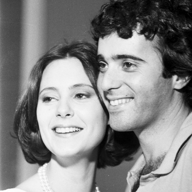 Elizabeth Savalla e Tony Ramos formaram par romântico em Pai Herói (Globo, 1979) (Foto: Cedoc/TV Globo)