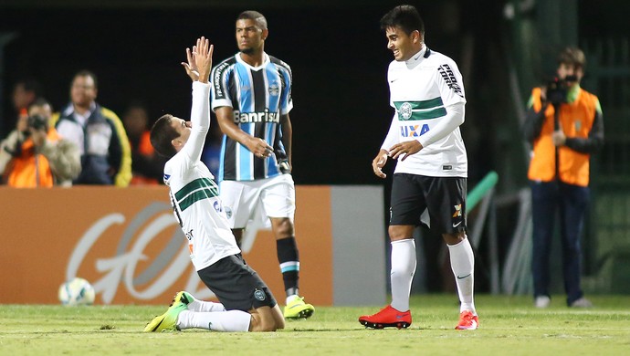 Lédio vê Grêmio conformado e alerta para risco de se acostumar a perder