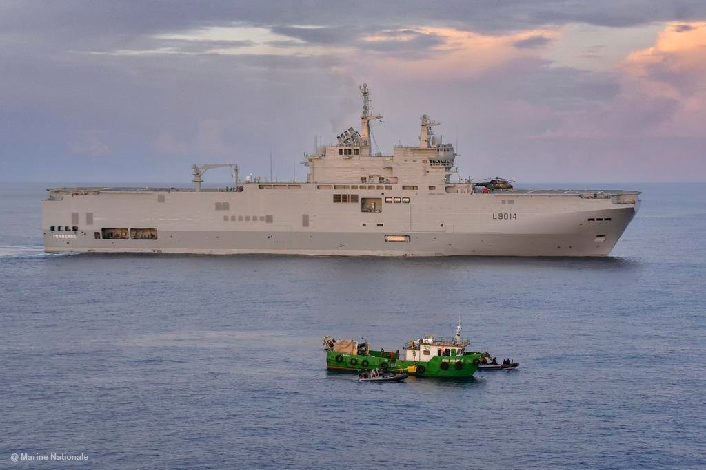 Navio brasileiro que transportava 4,6 toneladas de cocaína é interceptado pela Marinha da França