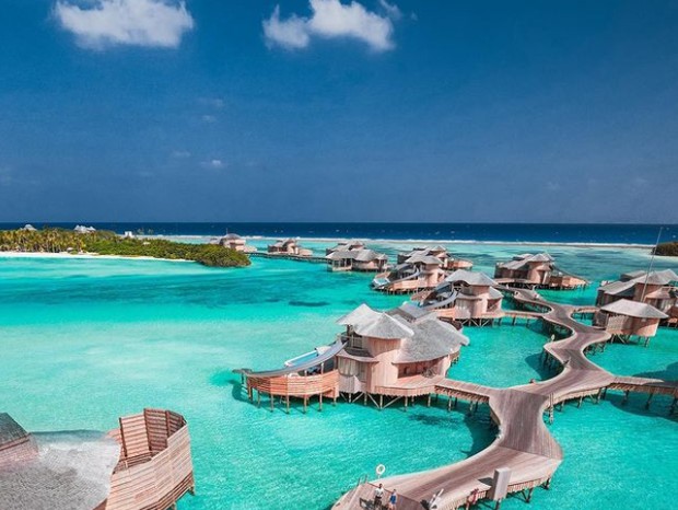 Iza e o marido curtem resort nas Maldivas com diárias de até R$ 166 mil (Foto: Reprodução/Instagram)