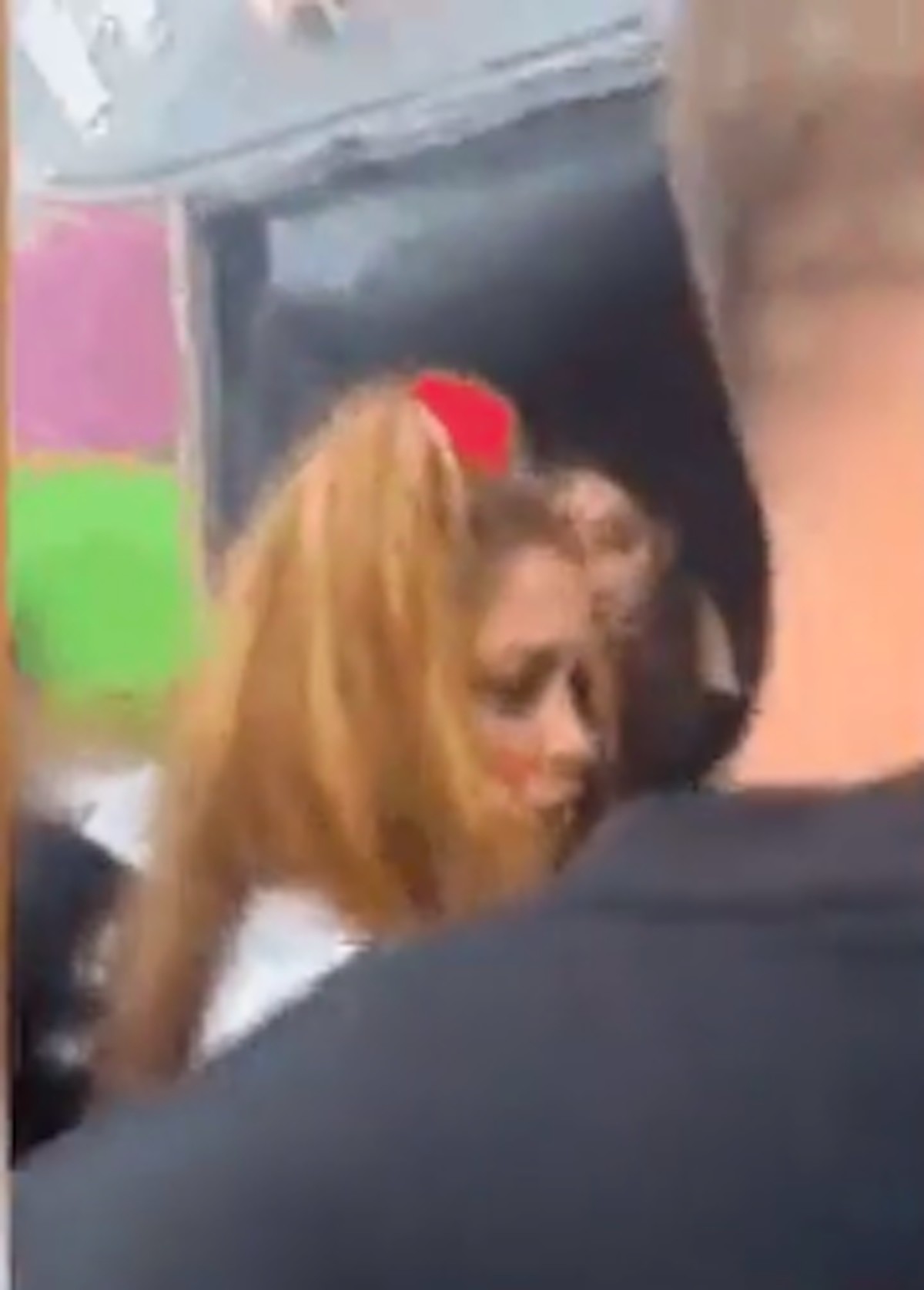 Shakira corta 1h30 de cola en evento de Halloween con sus hijos en Barcelona y causa indignación en España |  Famosos