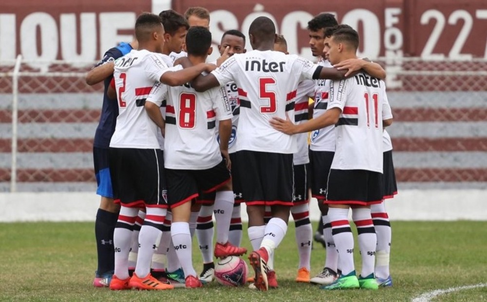 Tricolor goleia Manthiqueira e fecha 1ª fase do Paulista Sub-20 invicto