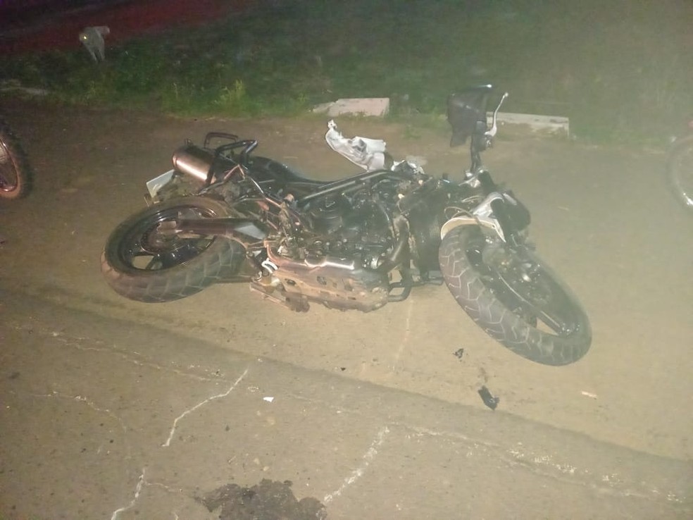 Motocicletas batem de frente e condutores morrem na PI-238, em Sussuapara, Piauí — Foto: Reprodução