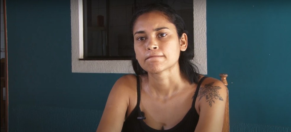 Genifer, filha de Lenilda, fala sobre morte da mãe no deserto — Foto: Rede Amazônica/Reprodução
