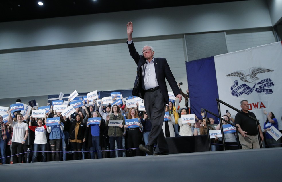 Bernie Sanders participa de evento de campanha em Sioux City, Iowa, no dia 26 de janeiro. — Foto: John Locher/AP