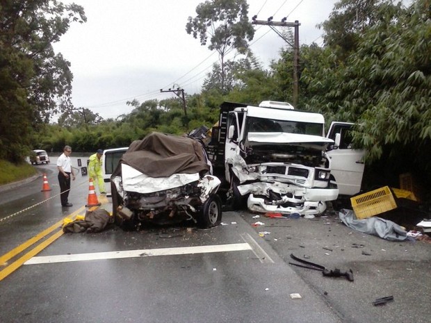 Acidente deixa vítima fatal em Mogi das Cruzes