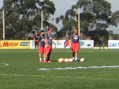 Zé Ricardo testa Guerrero e Damião no time titular, e Fla pode ter novidade