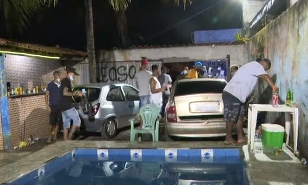 Festa reúne mais de 100 pessoas em casa de Salvador durante pandemia — Foto: Reprodução/TV Bahia