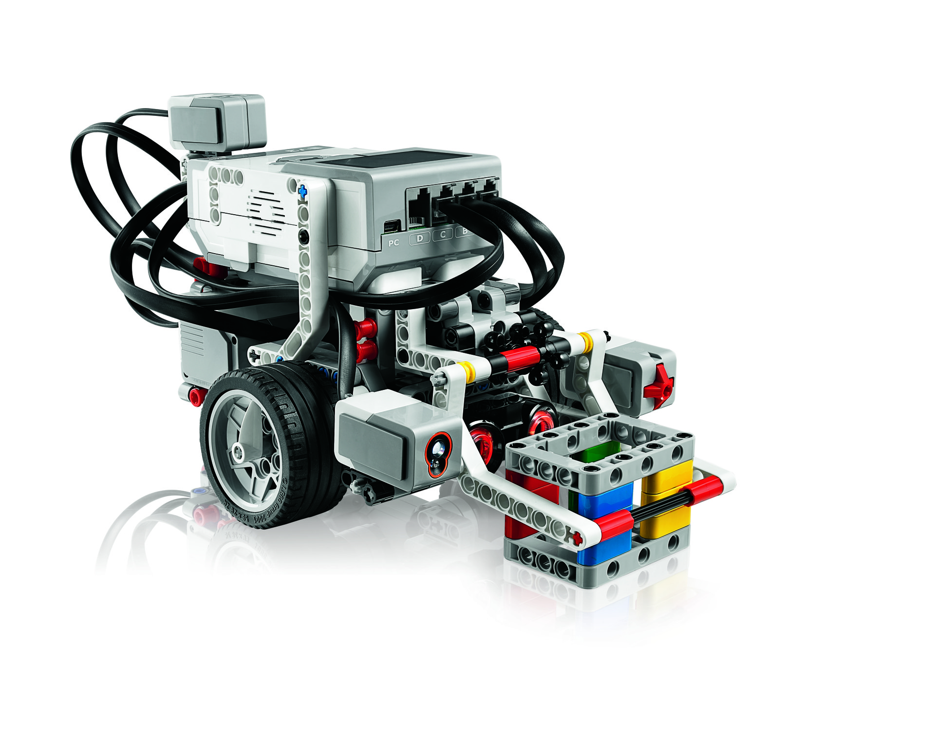 Robô programável de LEGO conta com 3 motores e 5 sensores (Foto: Divulgação/ZOOM Education)