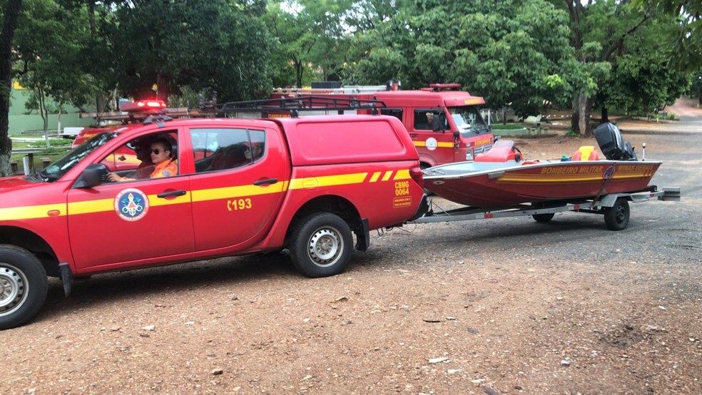 Reunião entre órgãos de segurança define se buscas por fragmentos irão continuar em Capitólio, MG — Foto: Corpo de Bombeiros/Divulgação
