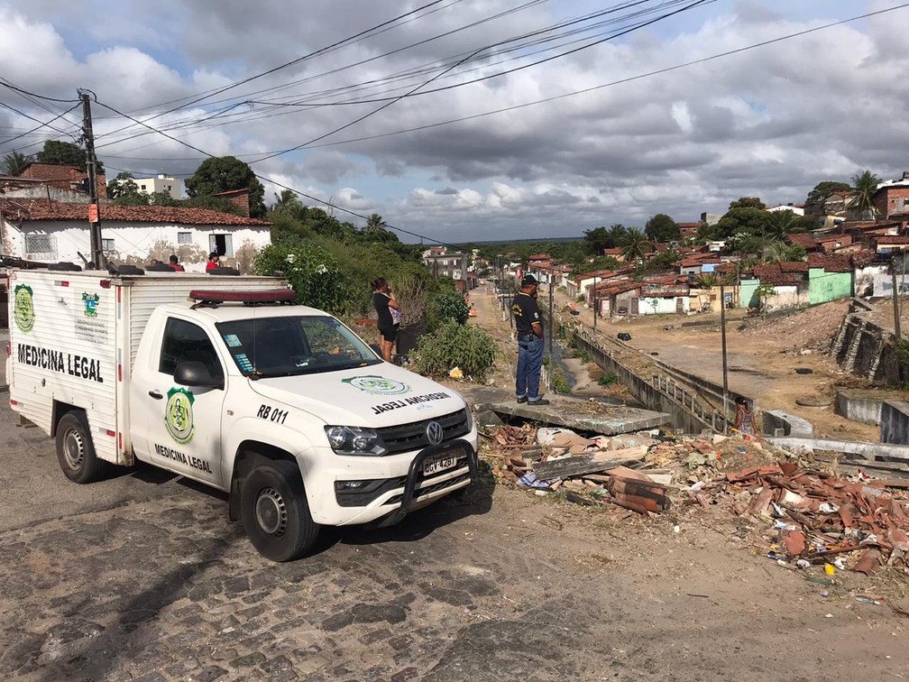 Assassinato aconteceu na madrugada desta sexta-feira (1º) na comunidade Novo Horizonte, em Natal.  — Foto: Kleber Teixeira/Inter TV Cabugi