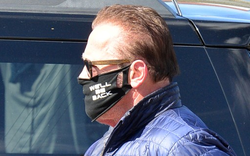 Arnold Schwarzenegger Usa Mascara Com Adaptacao De Sua Frase Mais Famosa Quem Quem News