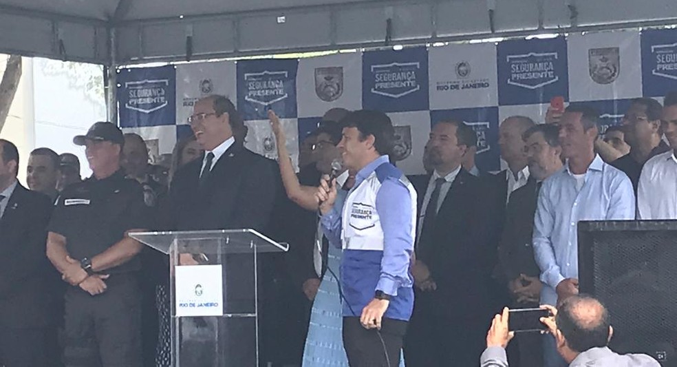 Governador do RJ durante lançamento do programa Segurança Presente no Recreio dos Bandeirantes — Foto: Alba Valéria Mendonça / G1