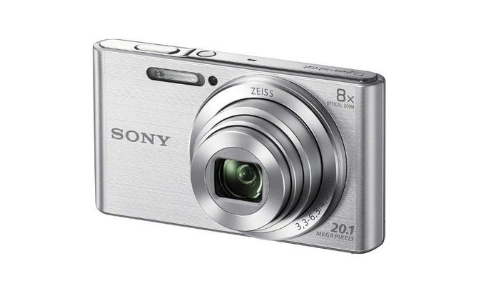 Sony Cyber-Shot Dsc-W830 tem lentes Carl Zeiss e registra fotos com 20,1 megapixels (Foto: Divulgação/Sony)