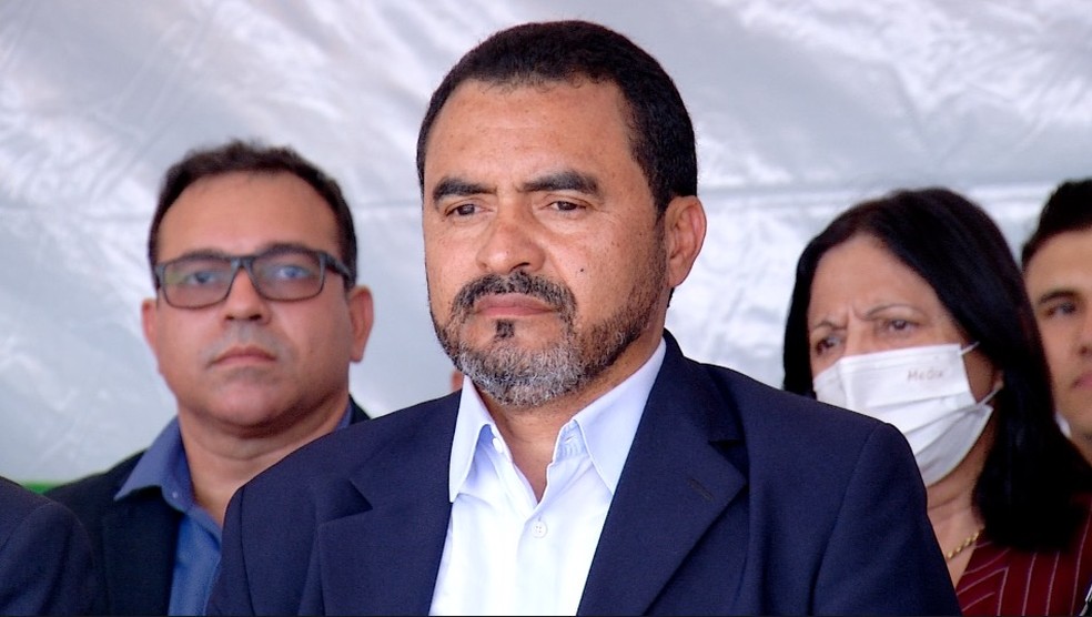Governador Wanderlei Barbosa durante cerimônia em Palmas — Foto: Reprodução/TV Anhanguera