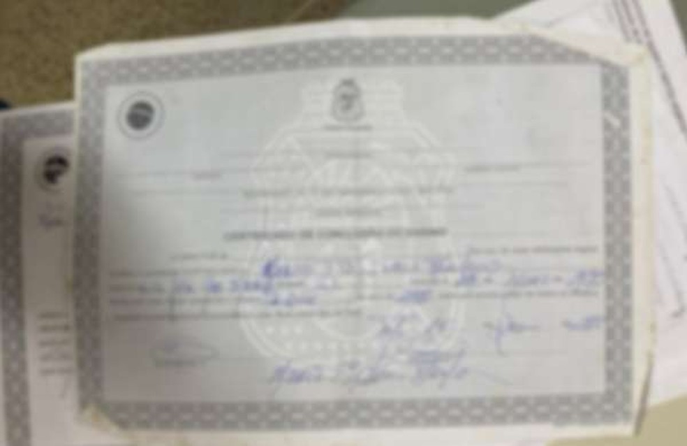 Dento do apartamento havia diversos documentos falsificados  — Foto: Divulgação/SSPDS