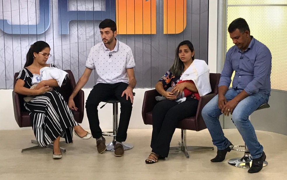 Famílias tiveram bebês trocados após parto no Hospital de Urgências de Trindade — Foto: Vitor Santana/G1