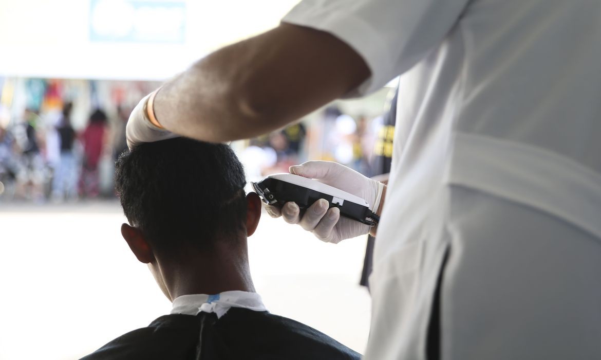 serviços, cabeleireiro, comércio, consumo, consumidor (Foto: Marcello Casal Jr/Agência Brasil)